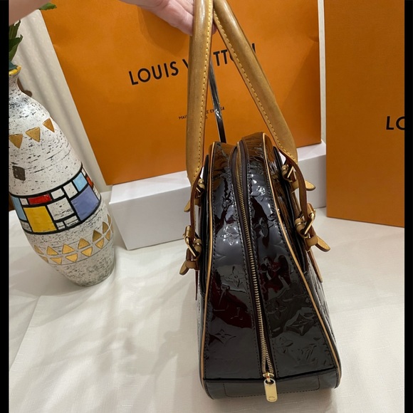 Louis Vuitton Amarante Monogram Vernis Summit Bag - Picture 9 of 15